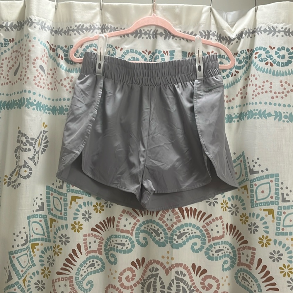 Blooming jelly workout shorts
